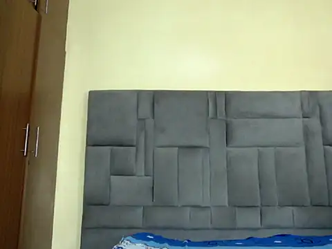 Cuteebony16 webcam