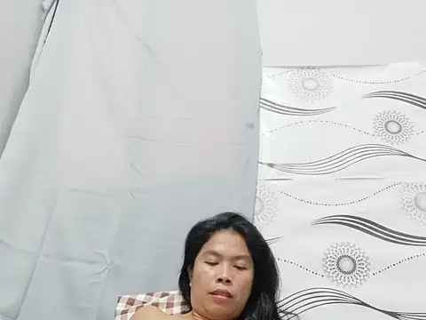 Hotpinaymorena webcam
