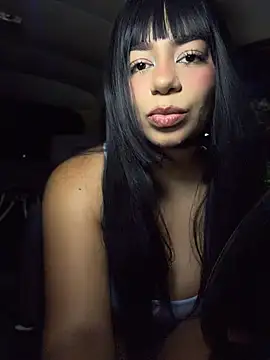 antonella_ro (F young) - Kissing my friend's tits