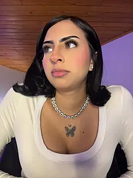 hilary_pinkk (F teen) - zoom nipples 🍒