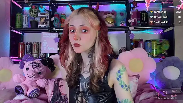 _devill_baby (F young) - 💕spank ass a whip x30💕