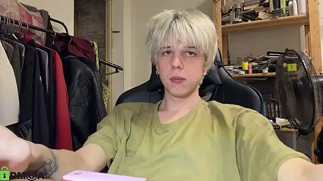 mark_shoyer2 (M twink) - show ass 1 min
