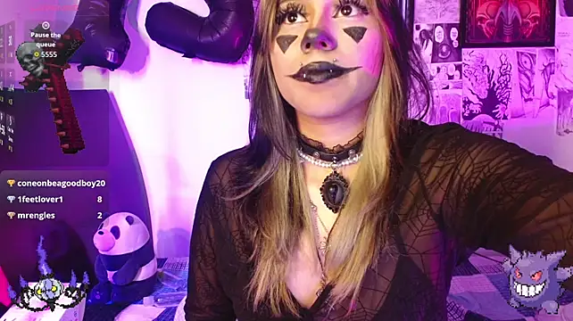 lumiere_berserk (F teen) - lush for 3 minutes