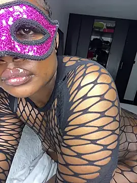 latenightbabe live cam on StripChat
