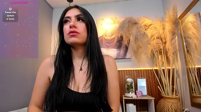 CARLAFERRERS live cam on StripChat