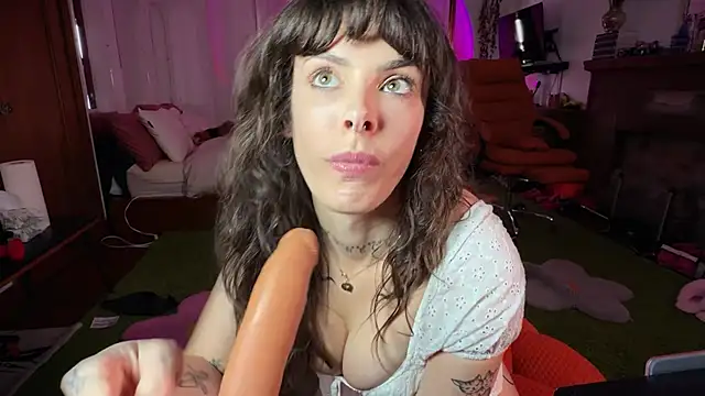 GennaJames