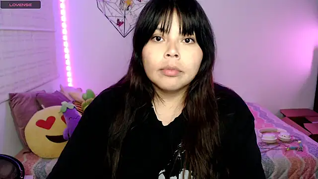 EllieMoonX webcam