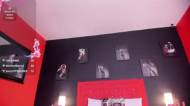 Trinity-presley live cam on StripChat