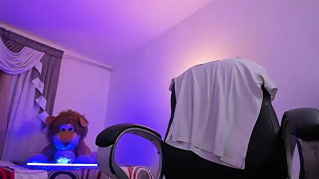 aron_boyy (M twink) - SHOW ASS