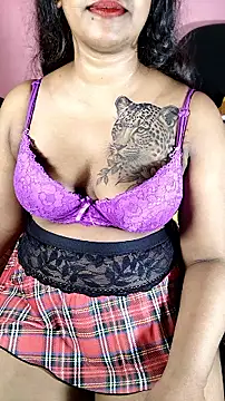 Sexy-Monikaa