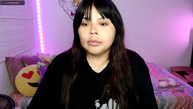 EllieMoonX live cam on StripChat