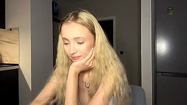 clonedage (F teen) - ice show with tits