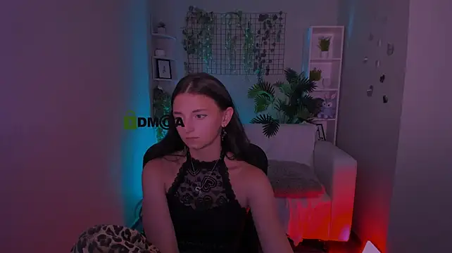 caroline_honeyy (F teen) - suck  finger