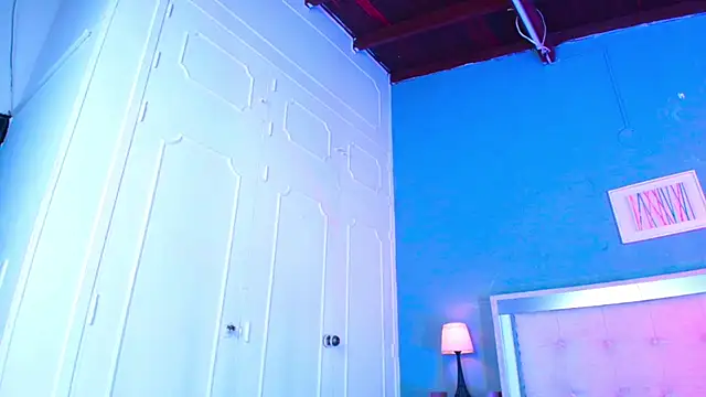MiaRaven_