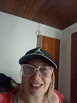 SexyMilf1211 live webcam