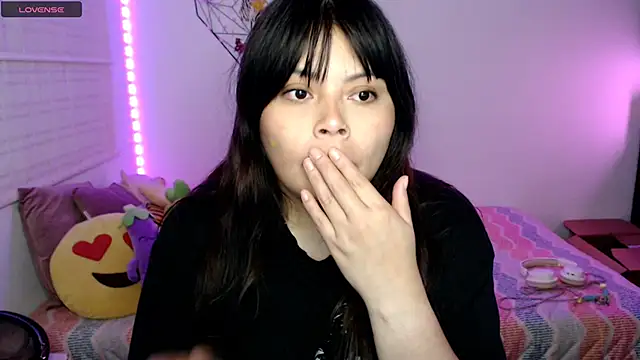 EllieMoonX webcam
