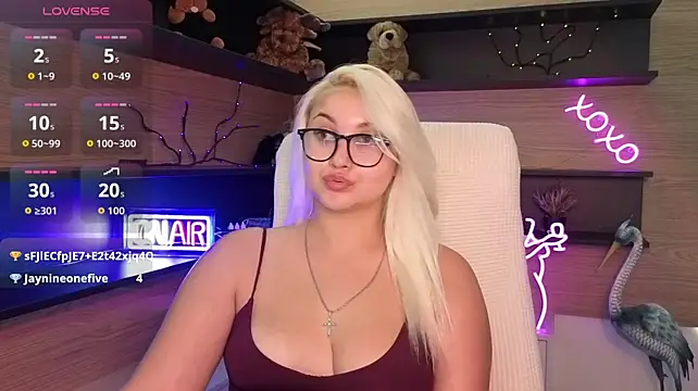 adrelaxina live cam on StripChat