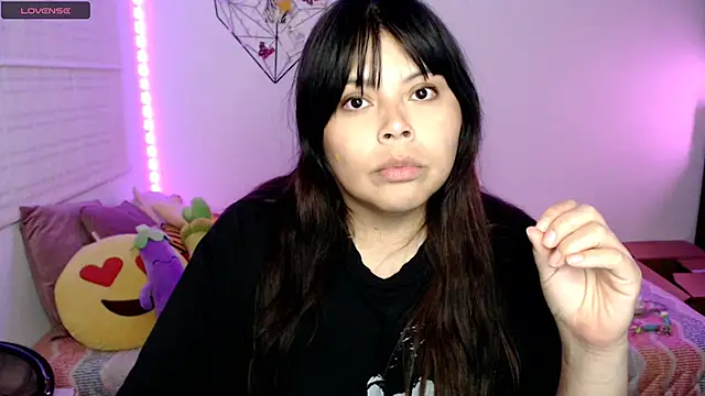 EllieMoonX webcam