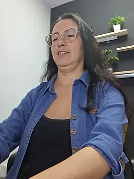 Lauryn_Jones webcam