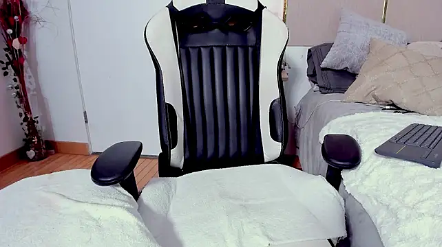 Jadeh_Williams02 webcam