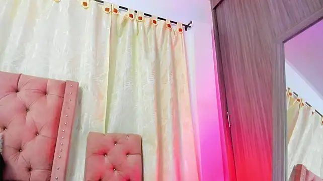 katia_777 live cam on StripChat