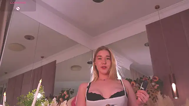 Smiley_Mia webcam