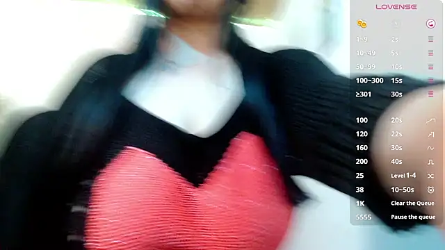 Donniia live cam on StripChat