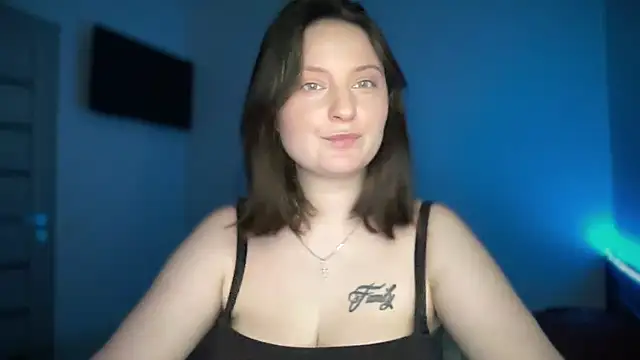 locaalise live cam on StripChat