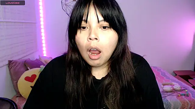 EllieMoonX webcam