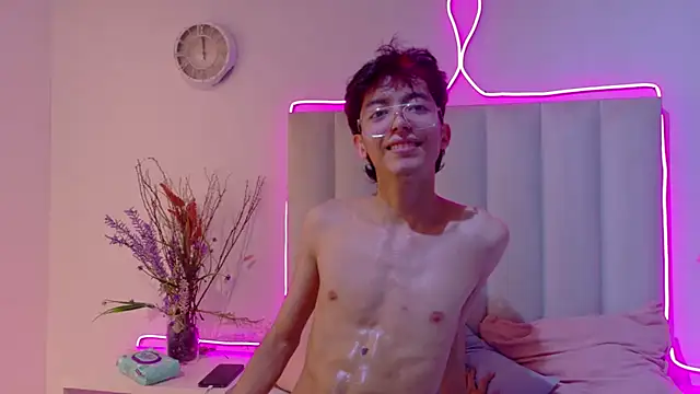 Twink_Sebas7 webcam