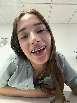 Sweet_Milaa1 webcam