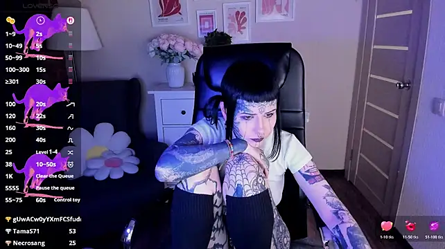 Bloood__Mary live cam on StripChat