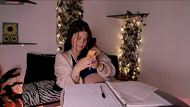 kisstarxxx webcam