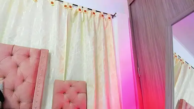 katia_777 live cam on StripChat