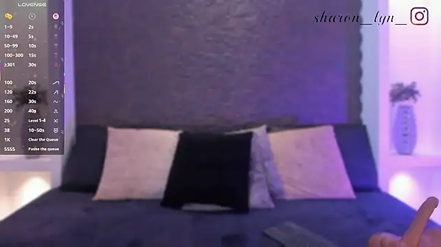 SharonLyn_ live webcam