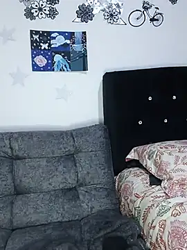 MiaForever1 webcam