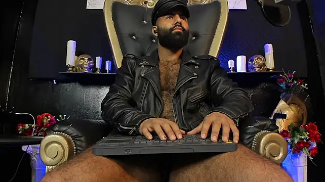 BeardAndrew live cam on StripChat