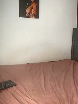 AinaraJimenez live cam on StripChat