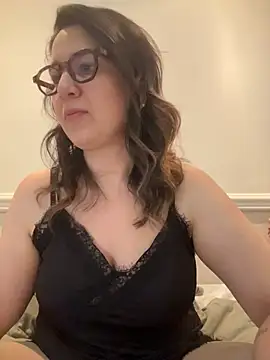 amooraaamoon webcam