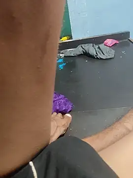 RAYI_Queen_4