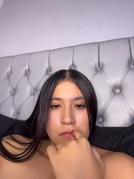 amara_huxly live sex cam