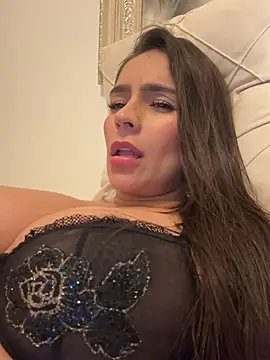 Mau_White webcam