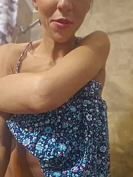 lil_jiggly webcam