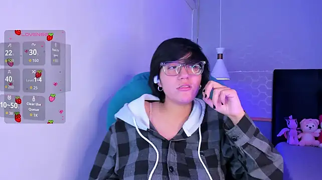Tsuki_Maru live cam on StripChat