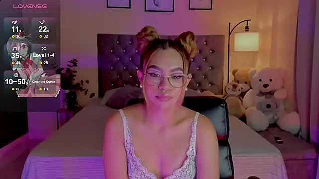OxanaFedorova1- live cam on StripChat