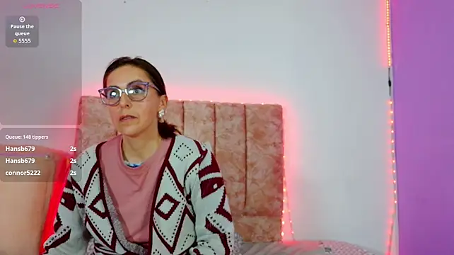 Ava_Raye webcam