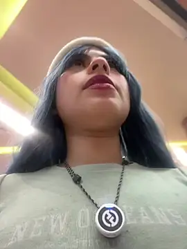 Eva_Feller69