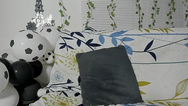 Lala_fluffy webcam