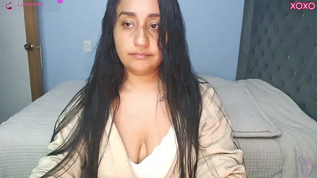 Lunha88 live cam on StripChat