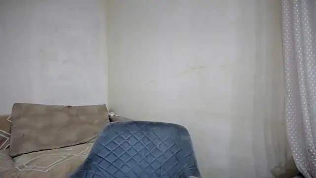MonicaSweettty live cam on StripChat